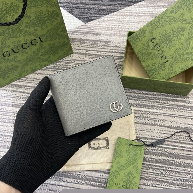 G*u*i wallets & purse